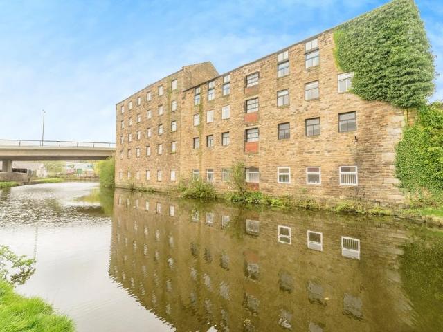 Flat for sale in Burnley Wood, Burnley