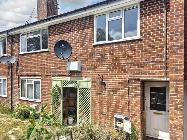 Flat for sale in Sponden, Sandown Park