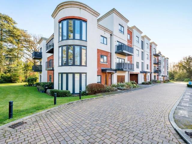 Flat for sale in Binfield, Isle Of Man