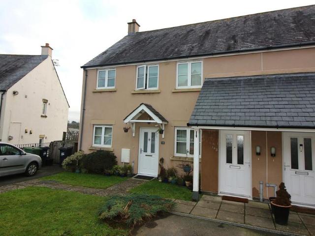 Flat for sale in Saltash, Cornwall