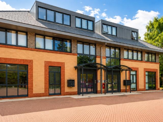 Flat for sale in Sheerwater, Woking