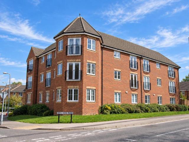 Flat for sale in Rushden