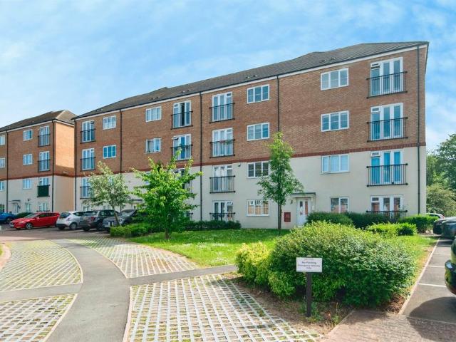 Flat for sale in Tansey Green, Brierley Hill