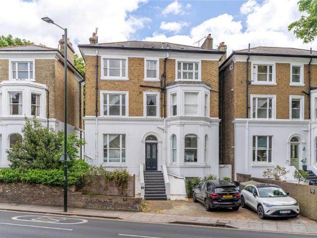 Flat for sale in St Margarets, Greater London