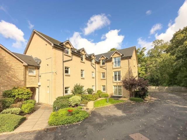 Flat for sale in Peebles, Scotland