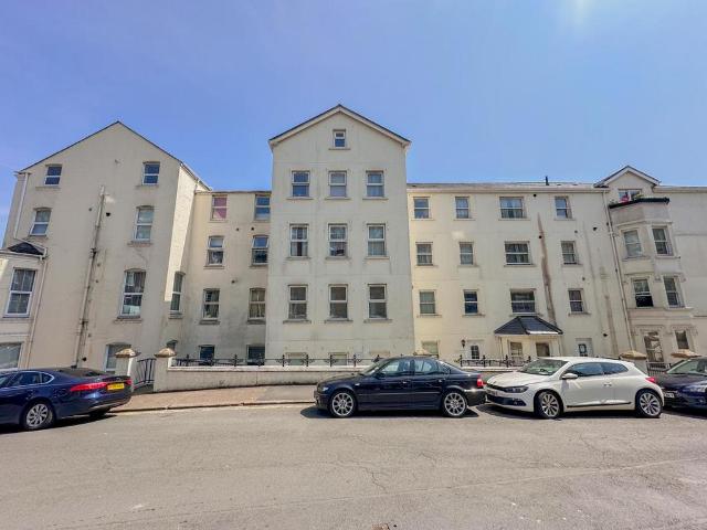 Flat for sale in Isle Of Man, Scotland
