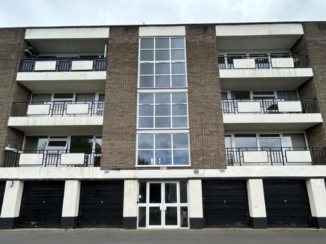 Flat for sale in Low Harrogate, Harrogate