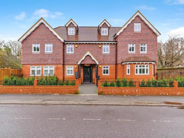 Flat for sale in Blackwell, Perryfields