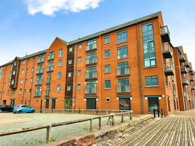 Flat for sale in Old Town, Hull