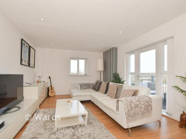 Flat for sale in Barracks, The Bridge