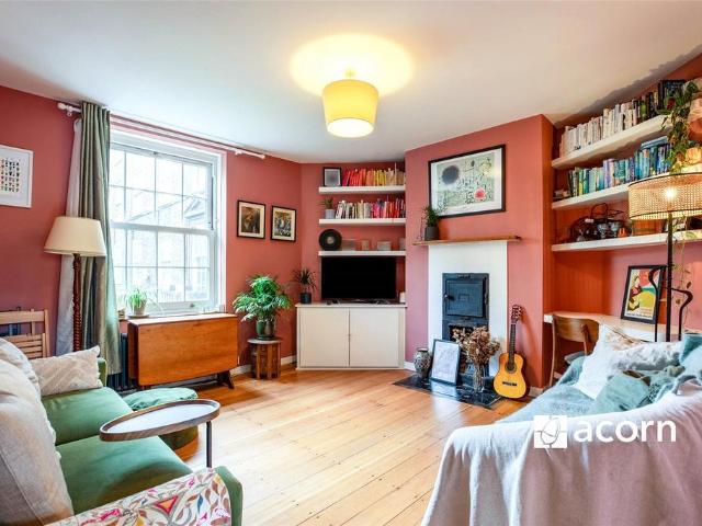 Flat for sale in Peckham, Greater London