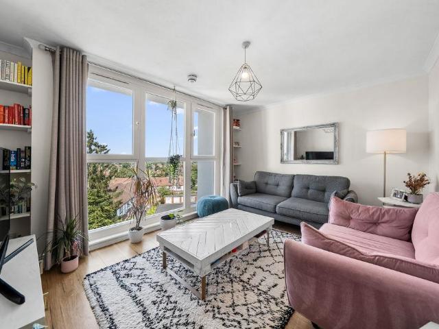Flat for sale in Blackhills, Surrey