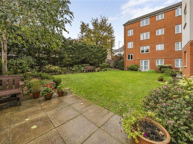 Flat for sale in London Borough of Hillingdon, Greater London