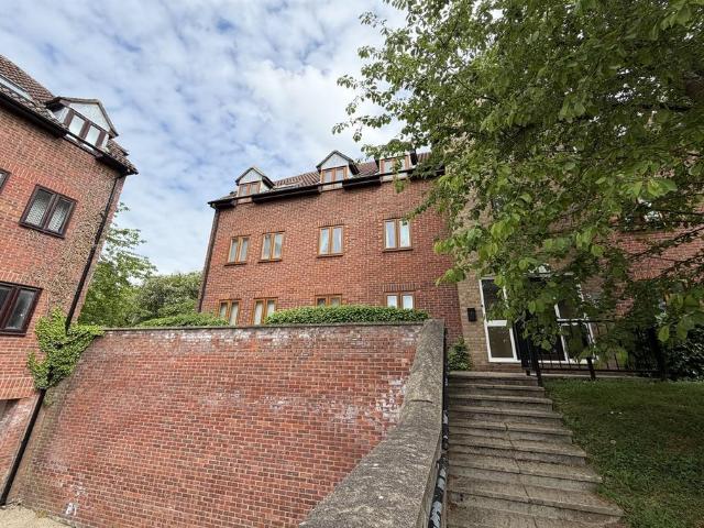 Flat for sale in Bocking, Braintree