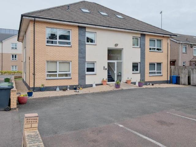 Flat for sale in Cambuslang, Scotland