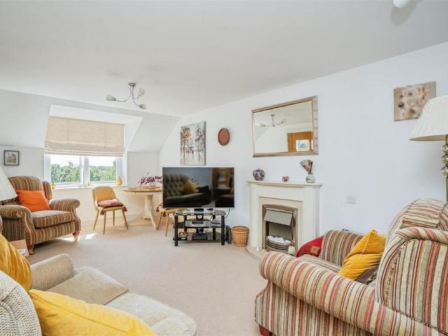 Flat for sale in Spring Vale, Hampshire