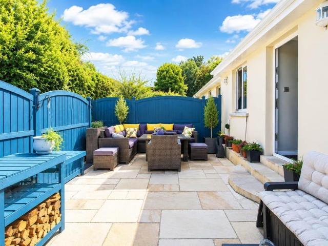 Flat for sale in St. Lawrence, Ventnor