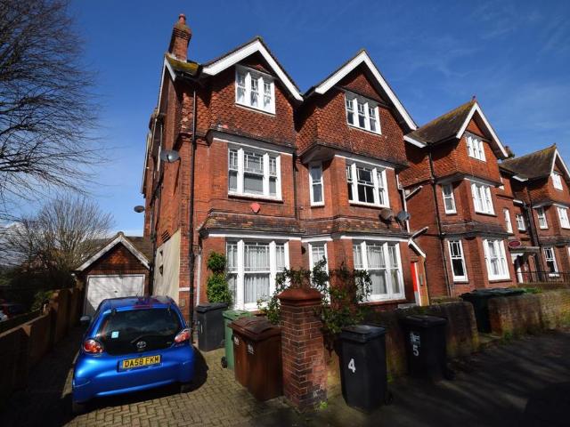 Flat for sale in Eastbourne, Isle Of Man