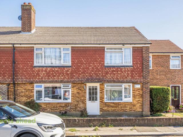 Flat for sale in London Borough of Croydon, Greater London