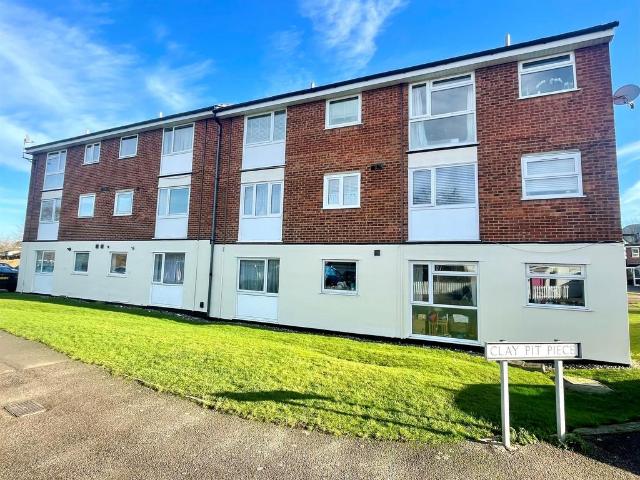 Flat for sale in Pleasant Valley, Duton Hill