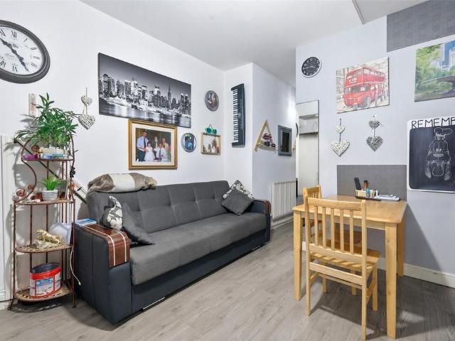 Flat for sale in Plaistow, Isle Of Man