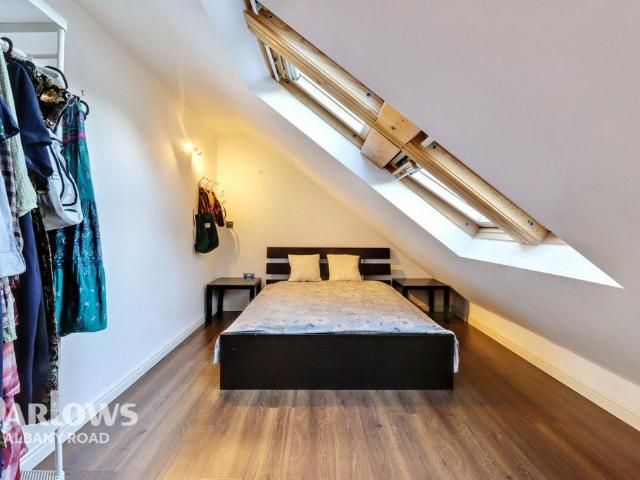 Flat for sale in Plasnewydd, Falcon Lodge