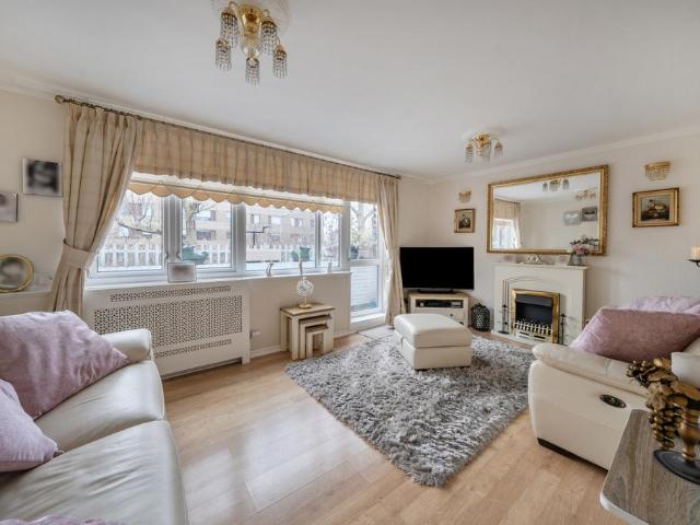 Flat for sale in Camberwell, Isle Of Man