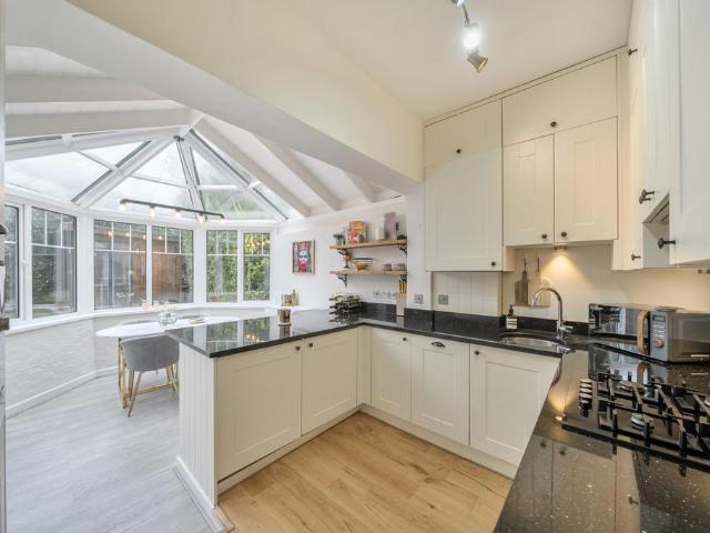 Flat for sale in Northwood, Greater London