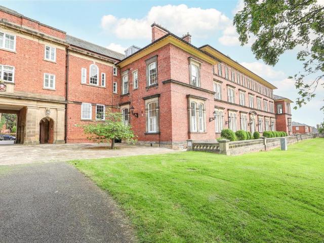 Flat for sale in Ripon, Isle Of Man