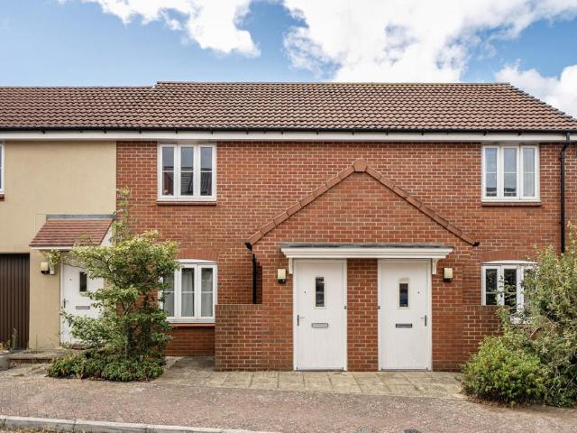 Flat for sale in Pamington, Gloucestershire