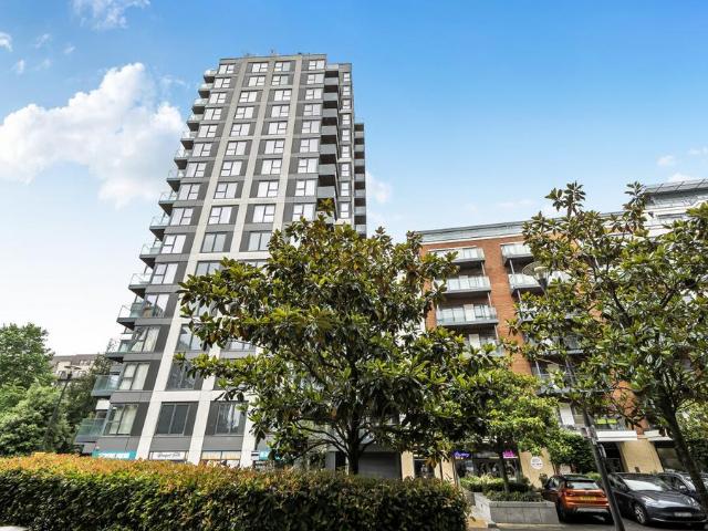 Flat for sale in Colindale, Greater London