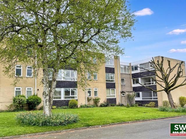 Flat for sale in Tettenhall, West Midlands
