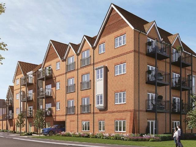 Flat for sale in Buckingham, Daws Hill