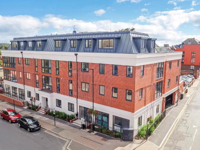 Flat for sale in Howard Estate, Chedburgh