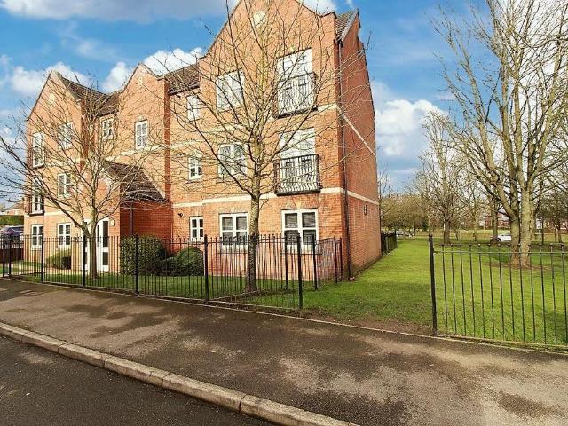 Flat for sale in Bramley, South Yorkshire