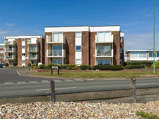 Flat for sale in Rustington, Clapham