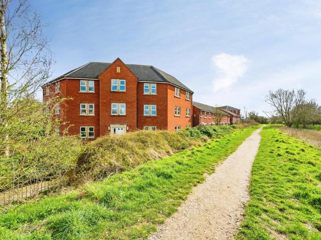 Flat for sale in Egginton, East Midlands