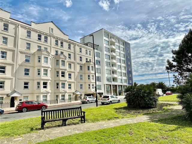Flat for sale in Eastbourne, Isle Of Man