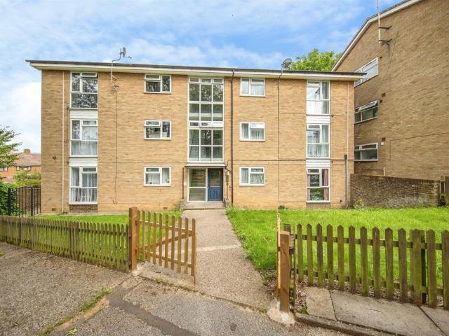 Flat for sale in Maidenhall, Key Street
