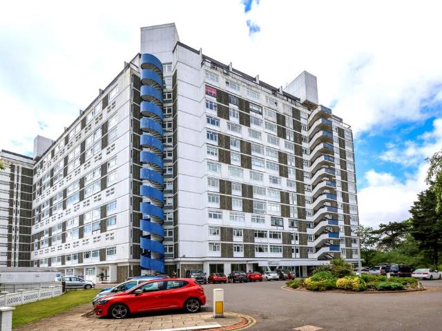 Flat for sale in West Cliff, Bournemouth