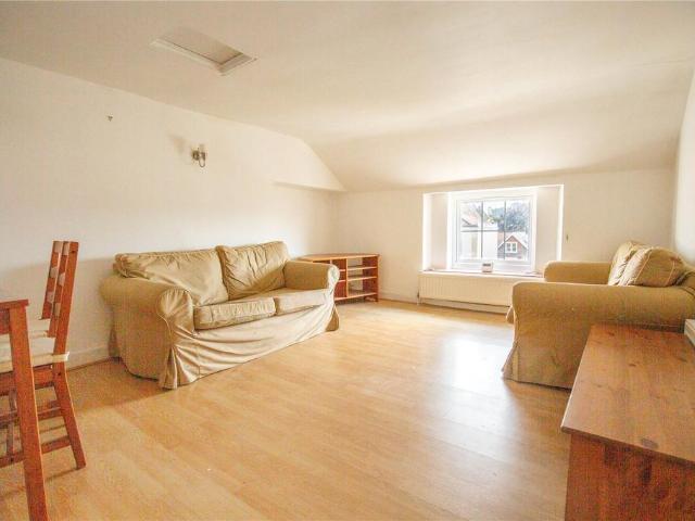 Flat for sale in Tyndall's Park, Feckenham