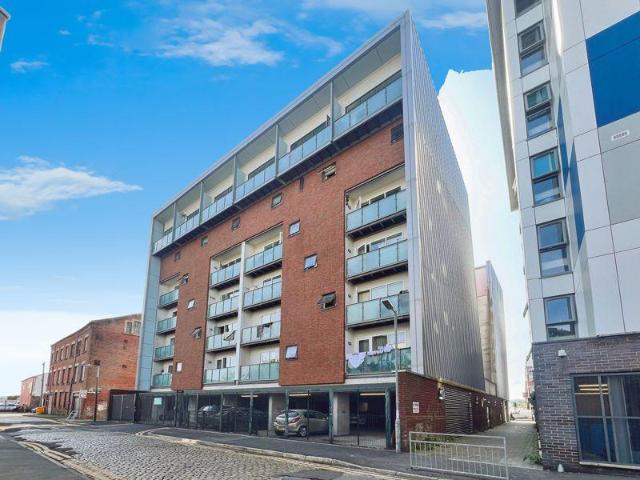 Flat for sale in The Haulgh, Lee Bank