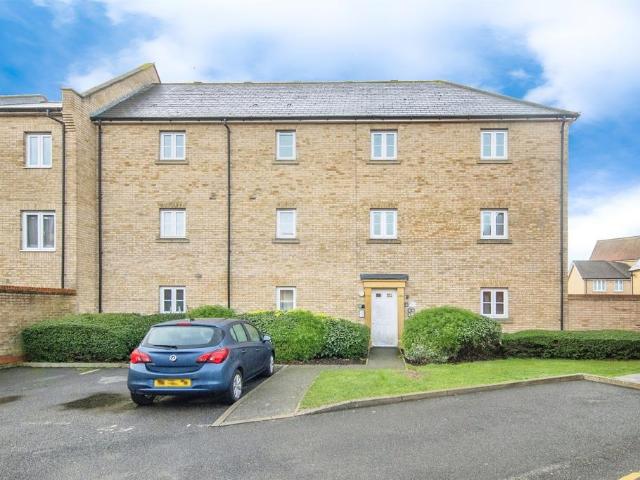 Flat for sale in Mile End, Fordham Heath