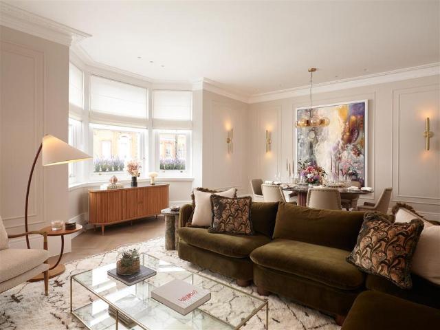Flat for sale in Chelsea, Greater London