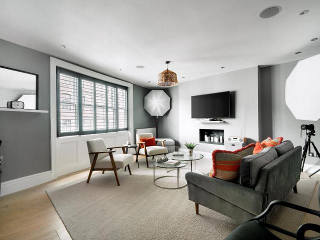 Flat for sale in St Clement Danes, Greater London