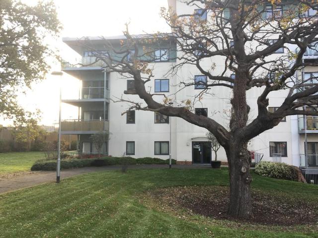Flat for sale in Navestock Side, Essex