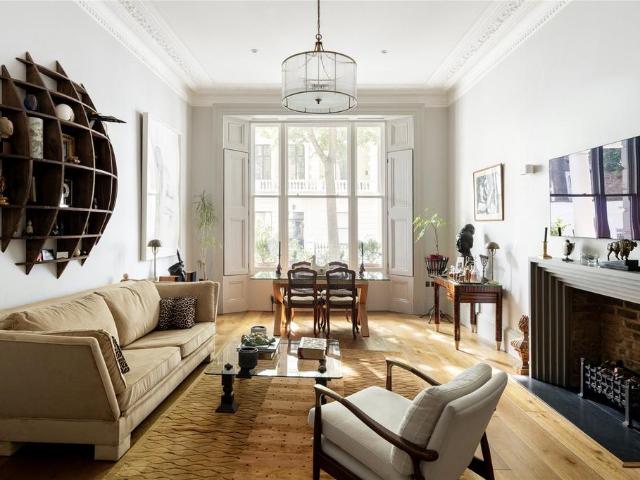 Flat for sale in Notting Hill, Greater London