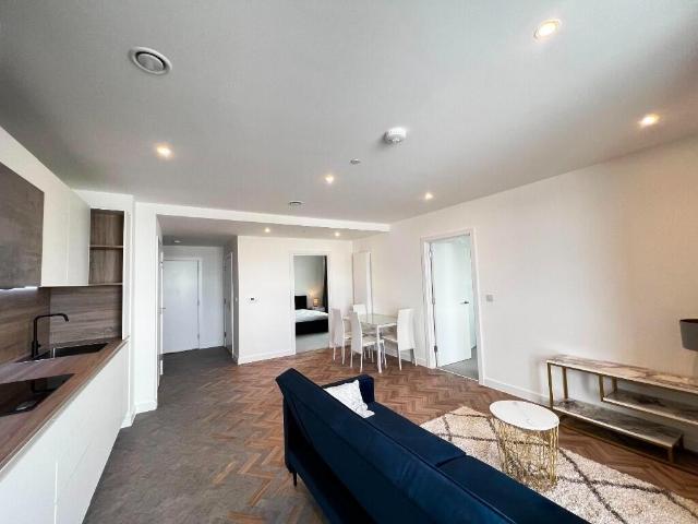 Flat for sale in Bromley-by-Bow, Poplar Grove