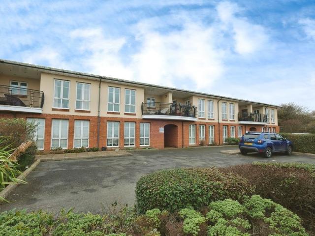 Flat for sale in Iford, East Sussex