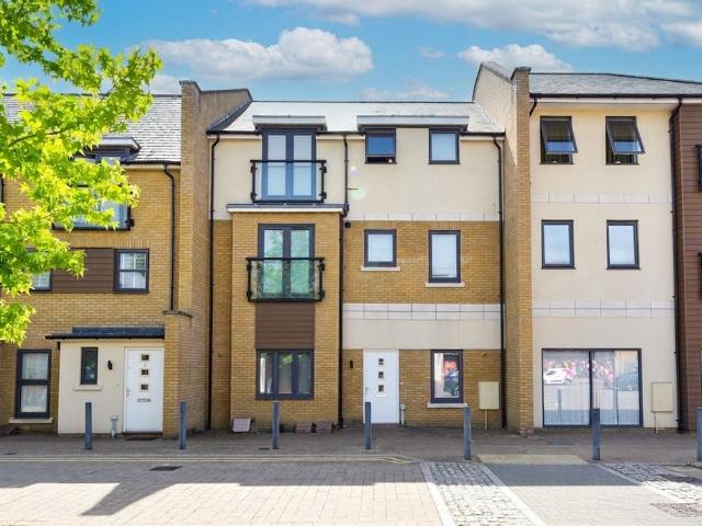 Flat for sale in Biggleswade, Bedfordshire